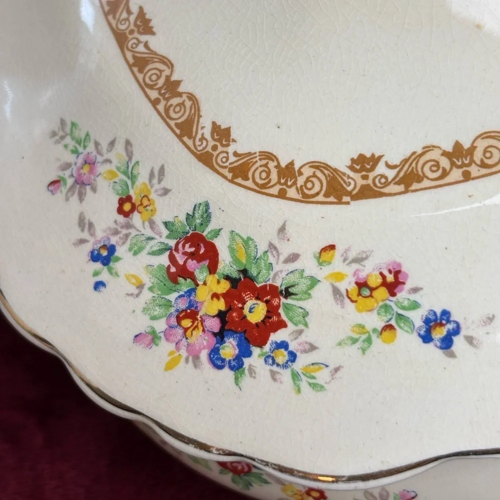 Vintage Wedgewood “Shirley” Covered Serving Dish
